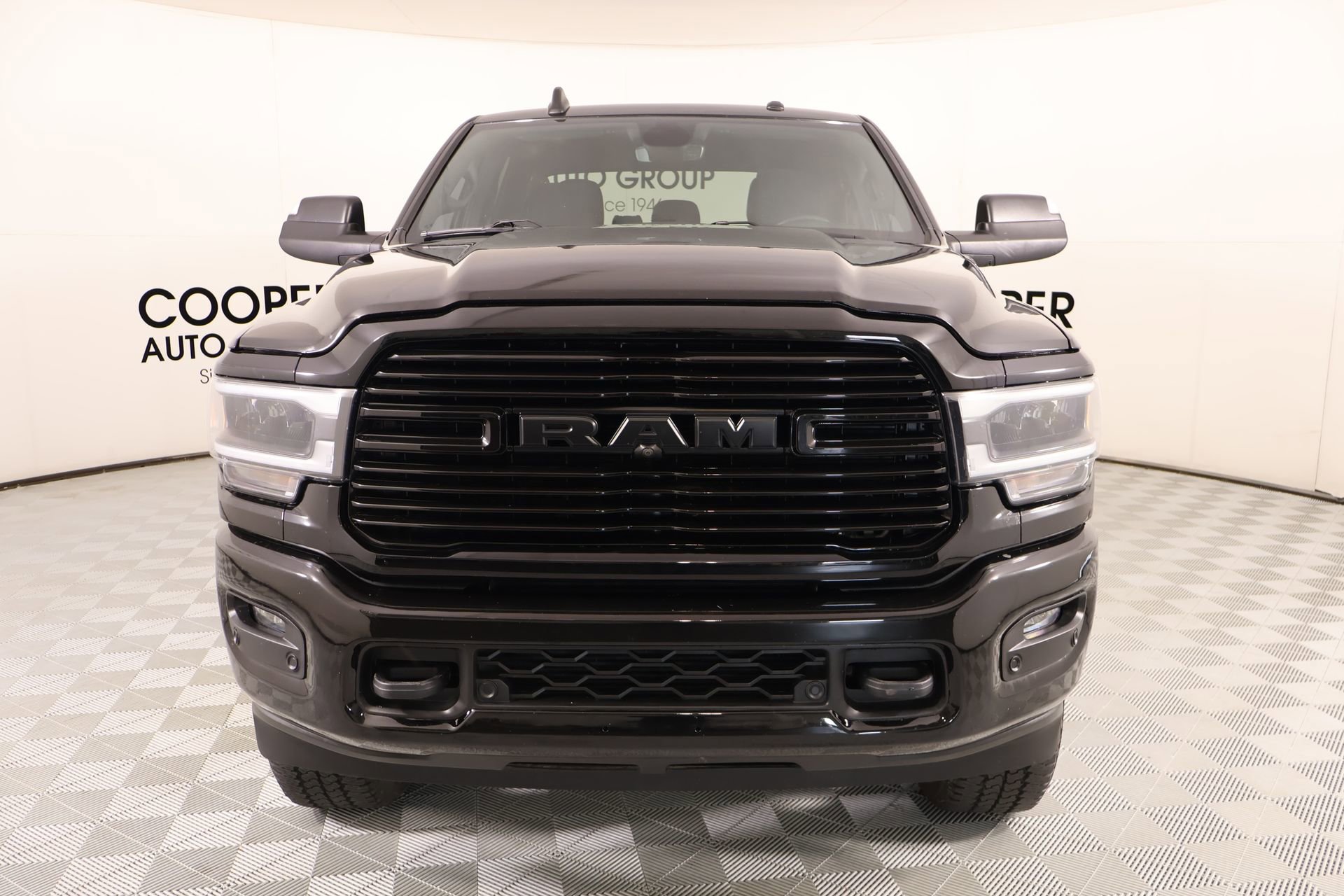 Used 2019 RAM 2500 Big Horn w/ Black Appearance Package image 9