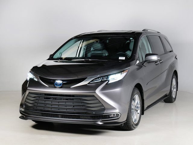 Used 2023 Toyota Sienna Limited