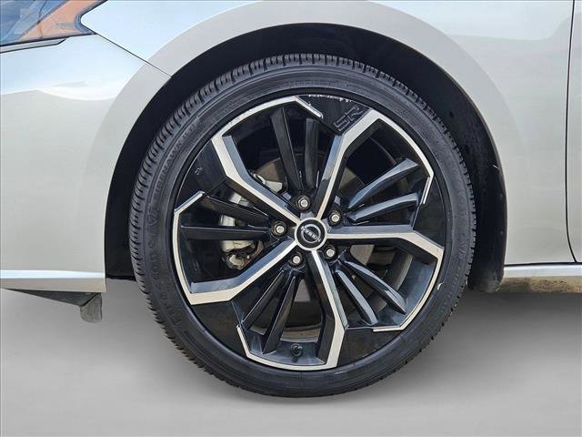 Used 2024 Nissan Altima 2.5 SR image 23