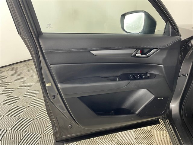 Used 2019 MAZDA CX-5 Touring image 19