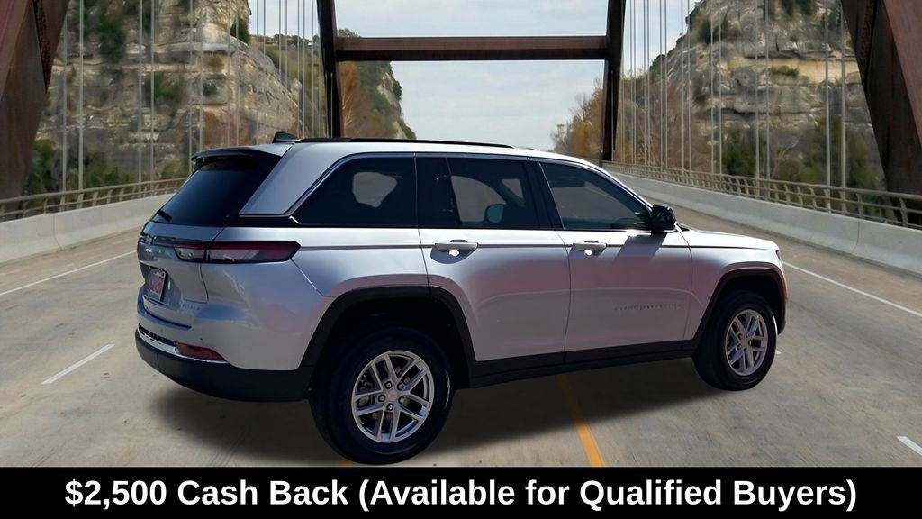 New 2026 Jeep Grand Cherokee Laredo RWD image 11