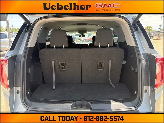 Used 2023 GMC Acadia SLE w/ Driver Convenience Package FWD image 10