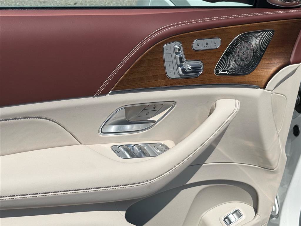 Certified 2024 Mercedes-Benz Maybach GLS 600 4MATIC image 22