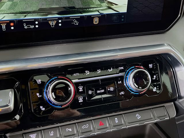 New 2026 GMC Sierra 3500 Denali Ultimate w/ LPO, Black Badging Package image 14