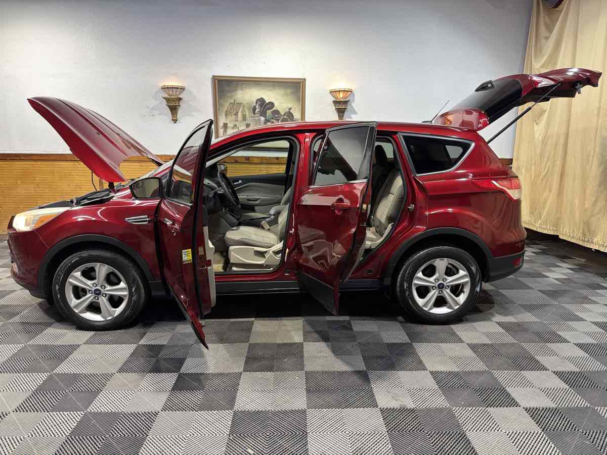 Used 2013 Ford Escape SE image 12