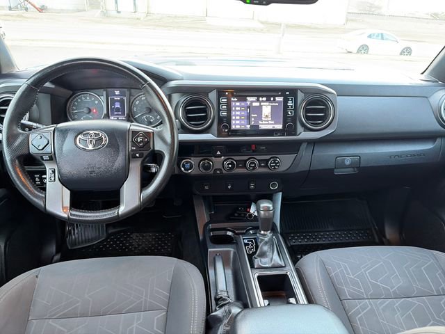 Used 2017 Toyota Tacoma TRD Off-Road w/ Tow Package (A/T) image 28