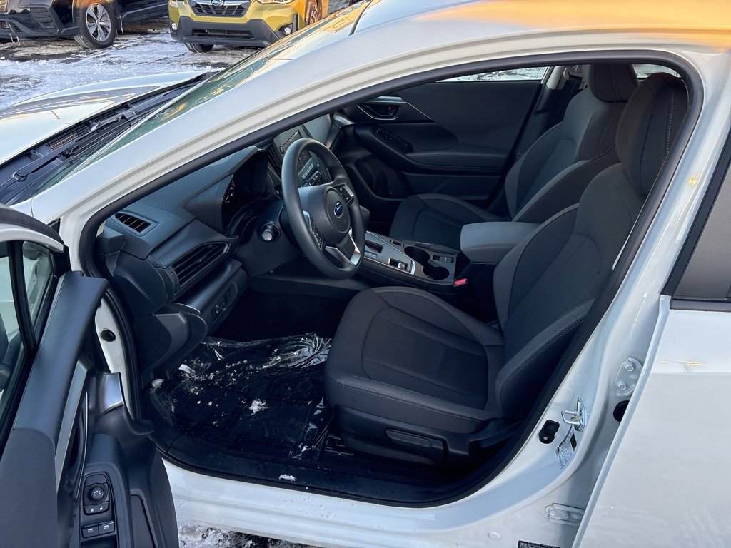 Certified 2025 Subaru Impreza 2.0i image 6