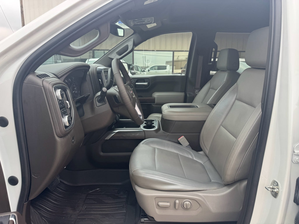 Used 2020 GMC Sierra 1500 SLT w/ SLT Premium Package AWD/4WD image 17