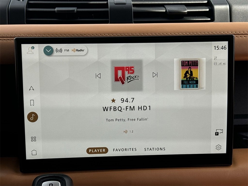 Used 2023 Land Rover Defender 110 V8 image 25