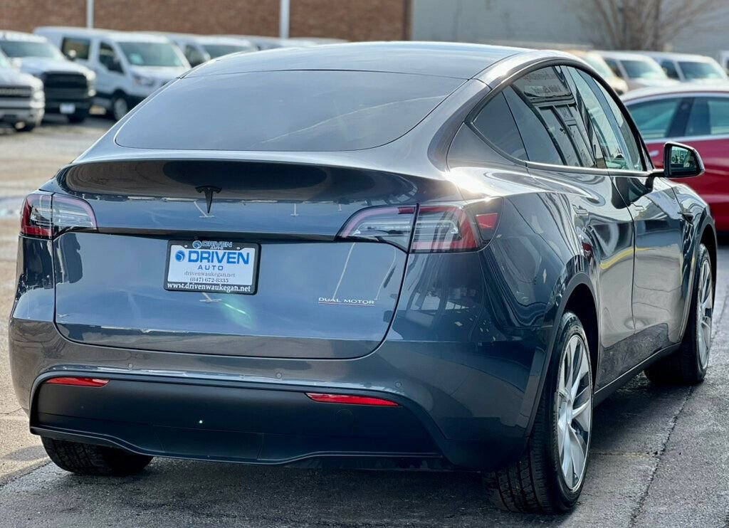 Used 2020 Tesla Model Y Long Range AWD/4WD image 33