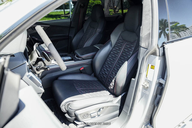 Used 2024 Audi RS Q8 AWD/4WD image 34