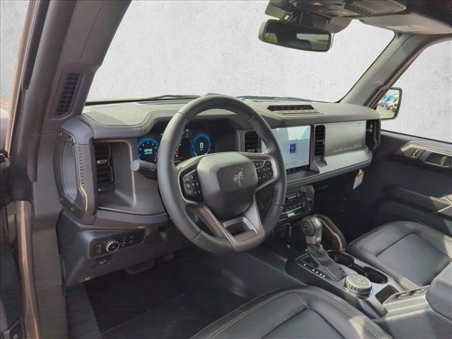 New 2025 Ford Bronco Badlands image 3