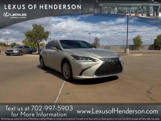 Used 2021 Lexus ES 300h w/ Accessory Package