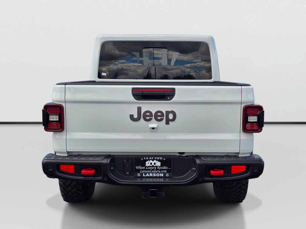 Used 2024 Jeep Gladiator Rubicon AWD/4WD image 6