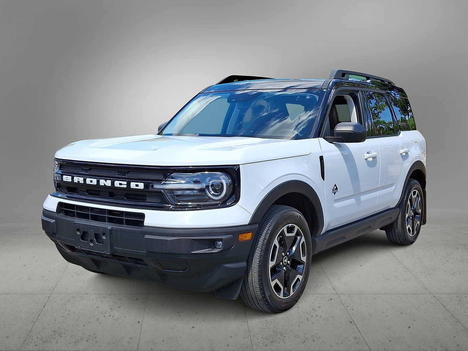 Used 2022 Ford Bronco Sport Outer Banks w/ Tech Package AWD/4WD image 4