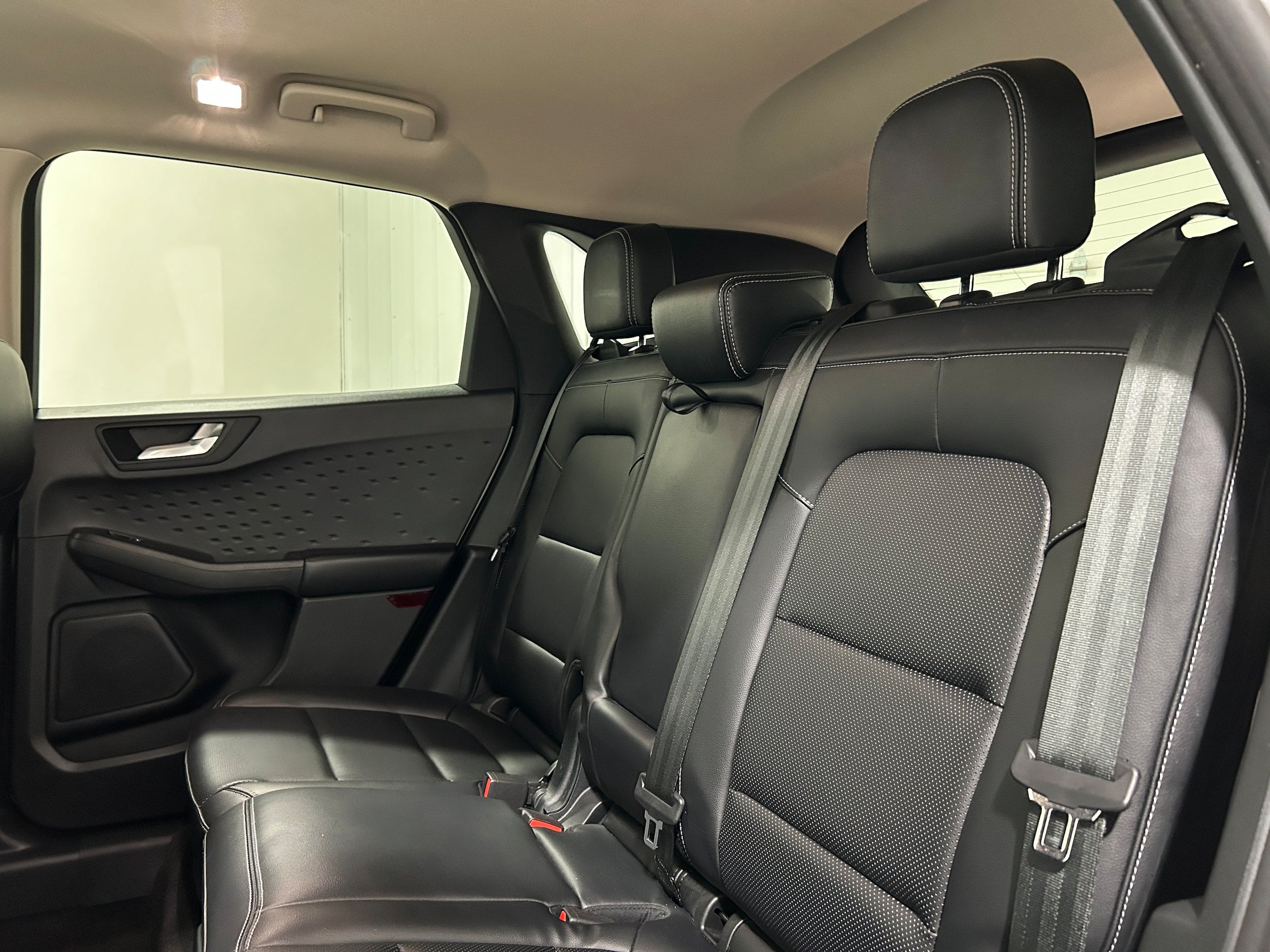 Used 2020 Ford Escape SEL AWD/4WD image 28