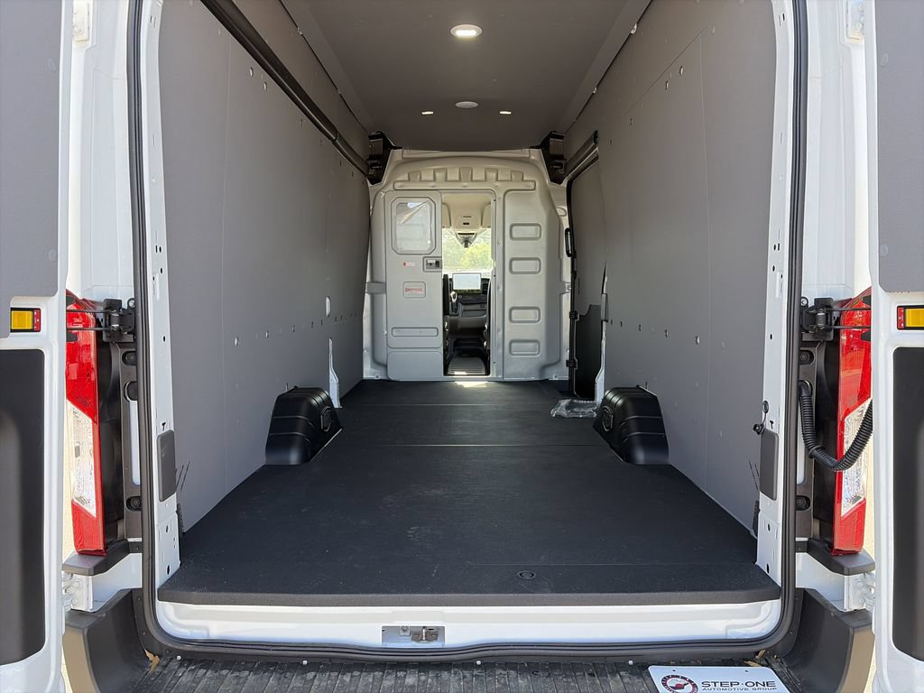 New 2026 Ford Transit 350 148 High Roof Extended RWD image 25