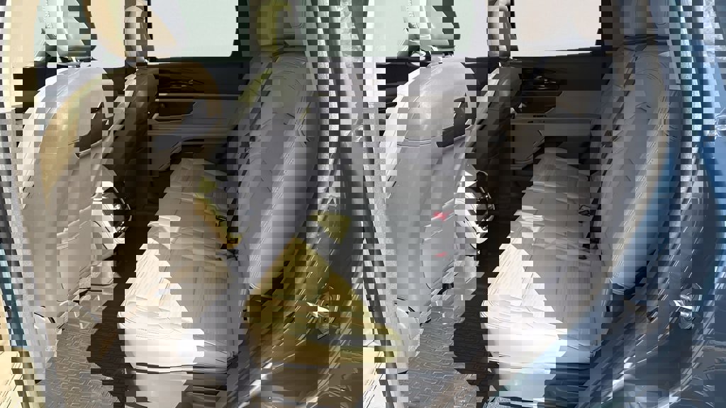 Used 2025 Lincoln Nautilus Reserve image 26