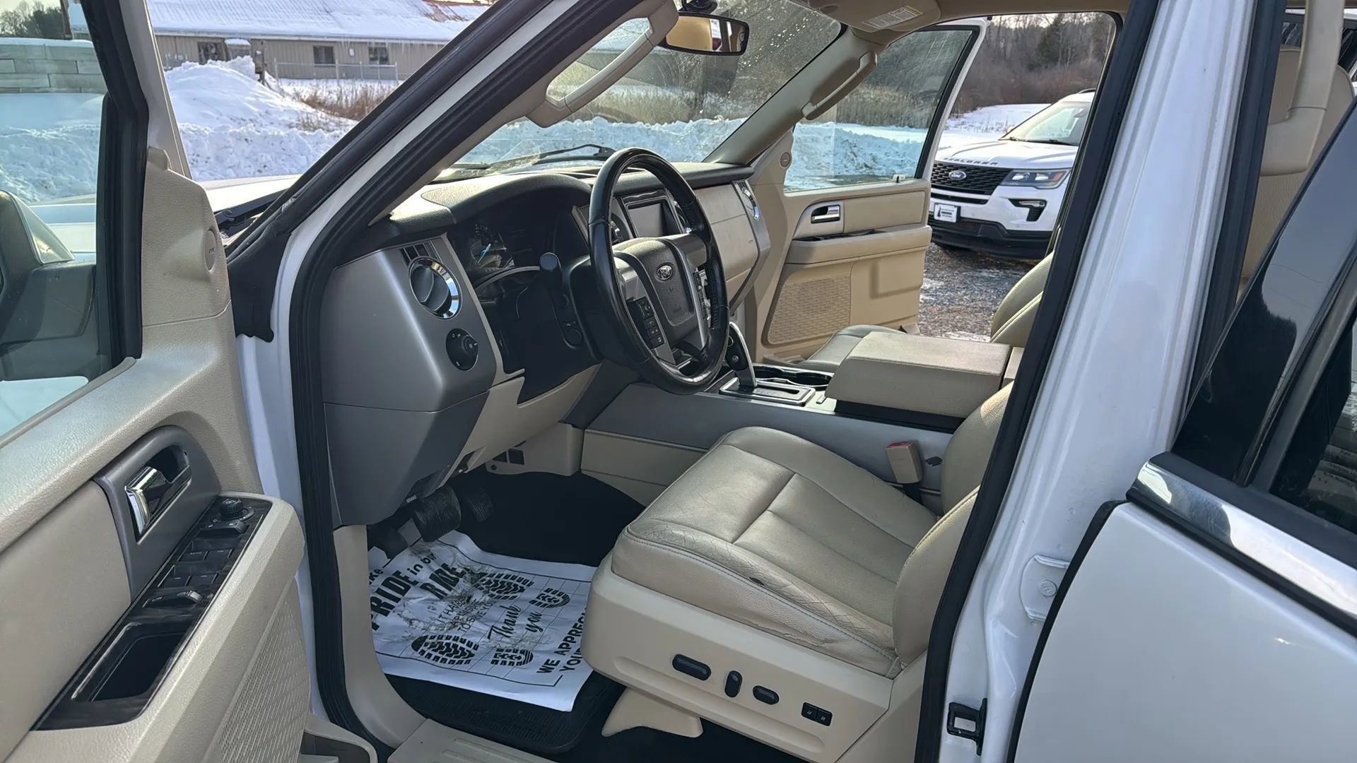 Used 2015 Ford Expedition Limited w/ Equipment Group 301A AWD/4WD image 15