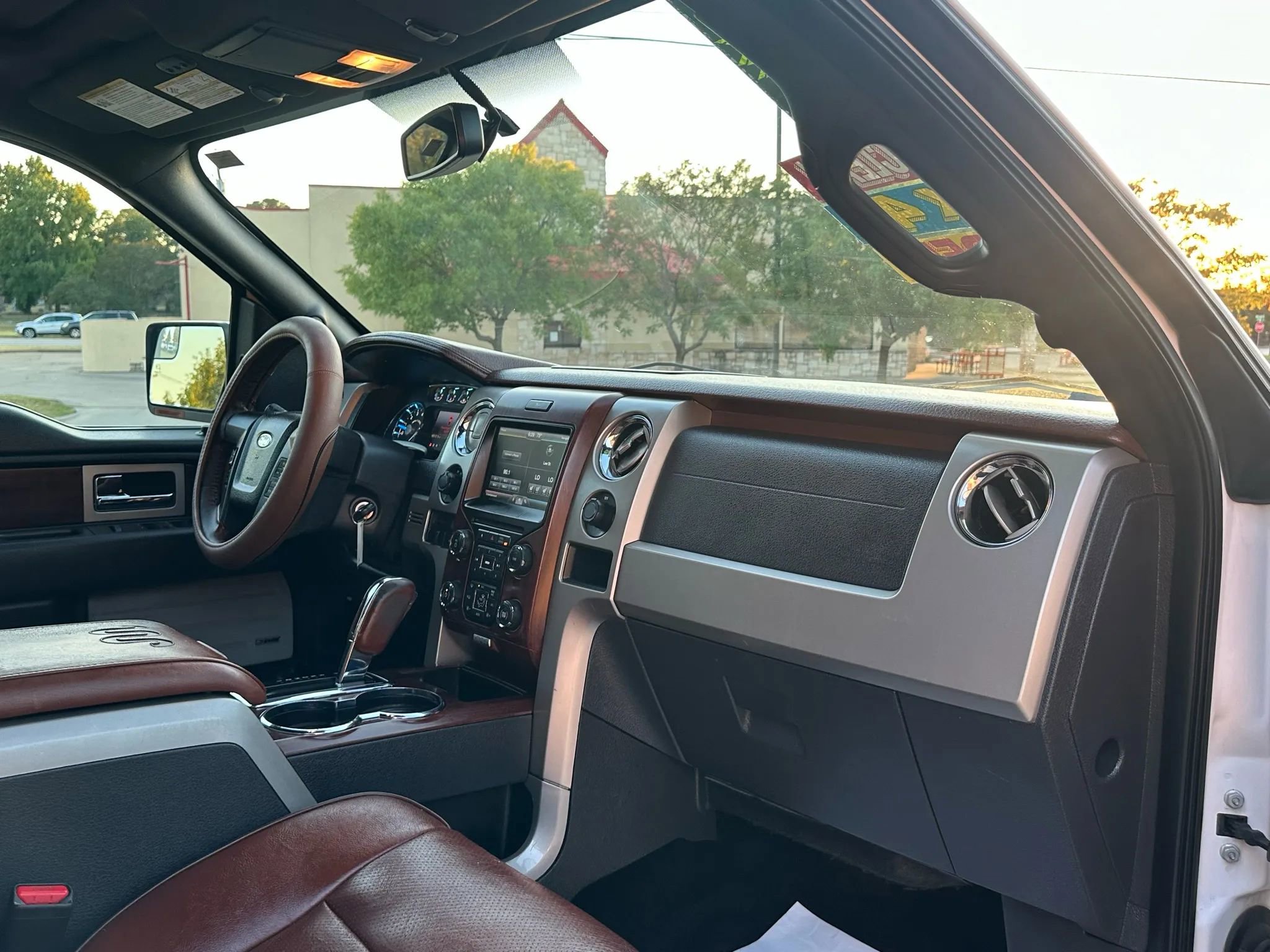 Used 2013 Ford F150 King Ranch w/ King Ranch Luxury Pkg image 13