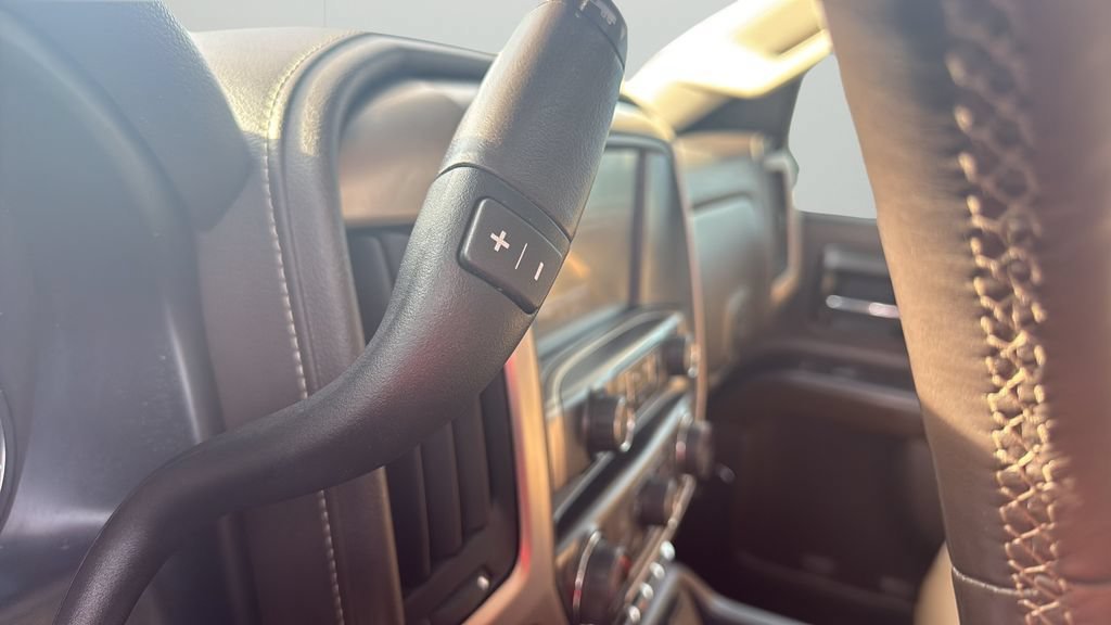 Used 2018 GMC Sierra 1500 Denali AWD/4WD image 32