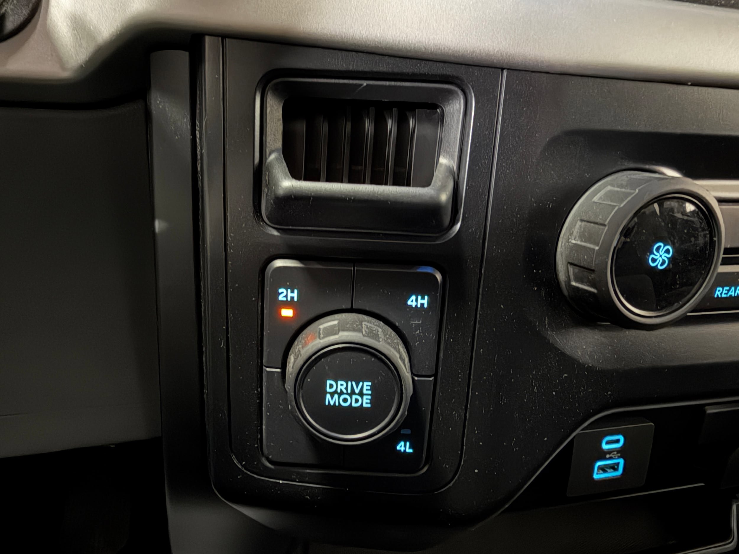 Used 2023 Ford F150 XL w/ XL Chrome Appearance Package AWD/4WD image 23