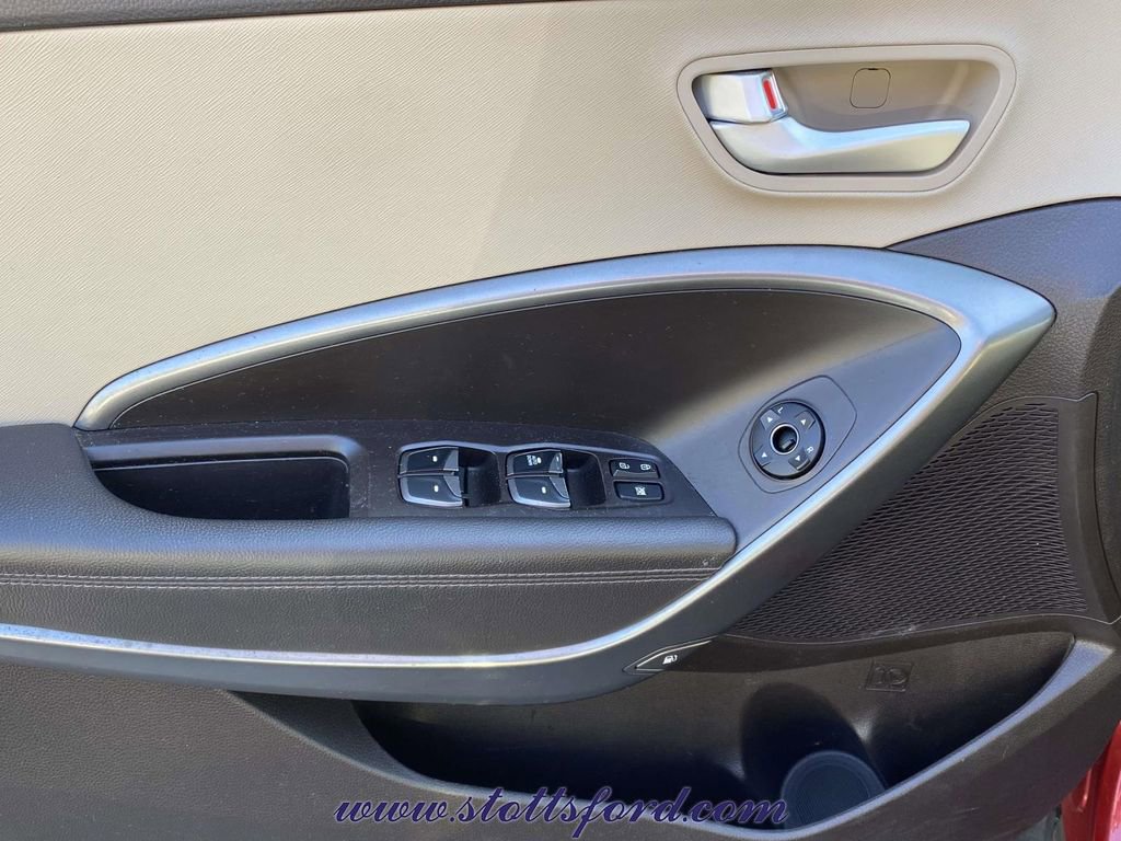 Used 2018 Hyundai Santa Fe Sport image 16