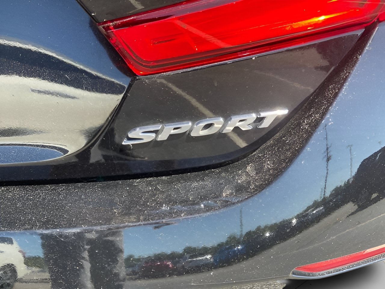 Certified 2018 Honda Accord Sport image 11