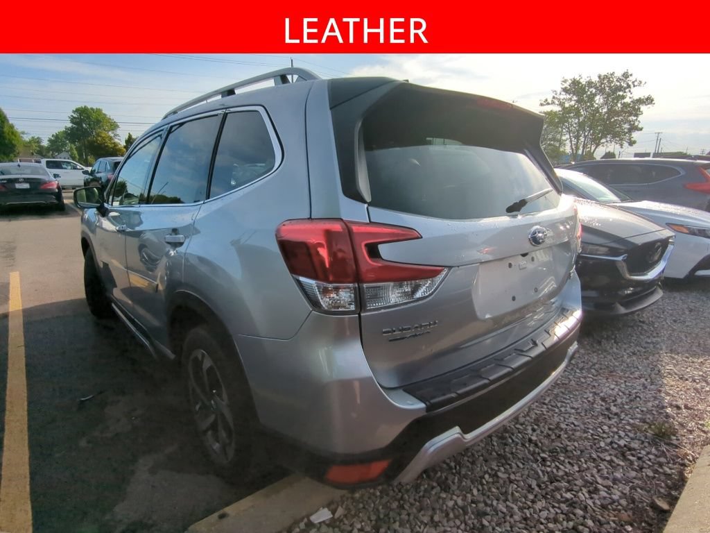 Used 2024 Subaru Forester Touring w/ Convenience Package AWD/4WD image 5
