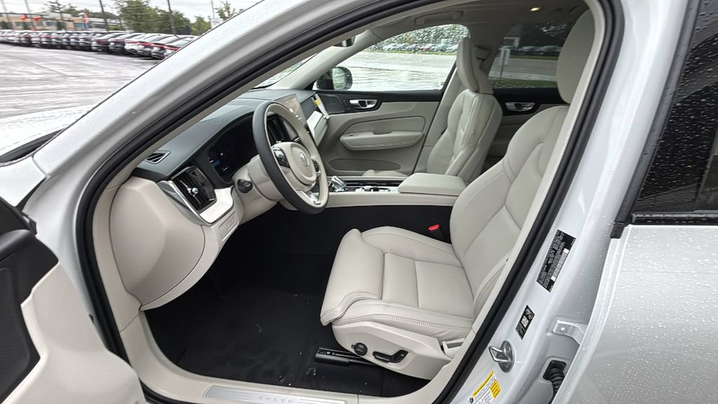 New 2026 Volvo XC60 T8 Ultra w/ Protection Package Premier AWD/4WD image 24