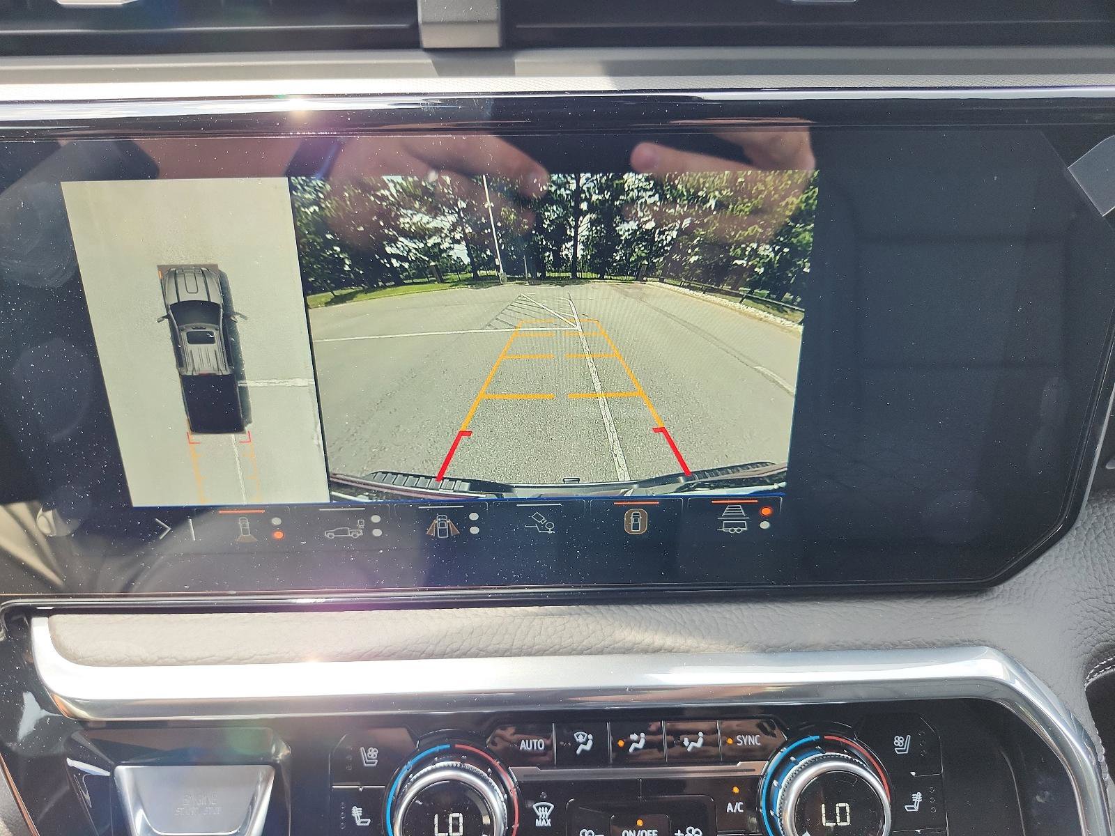 New 2025 GMC Sierra 2500 Denali w/ Denali Reserve Package image 18