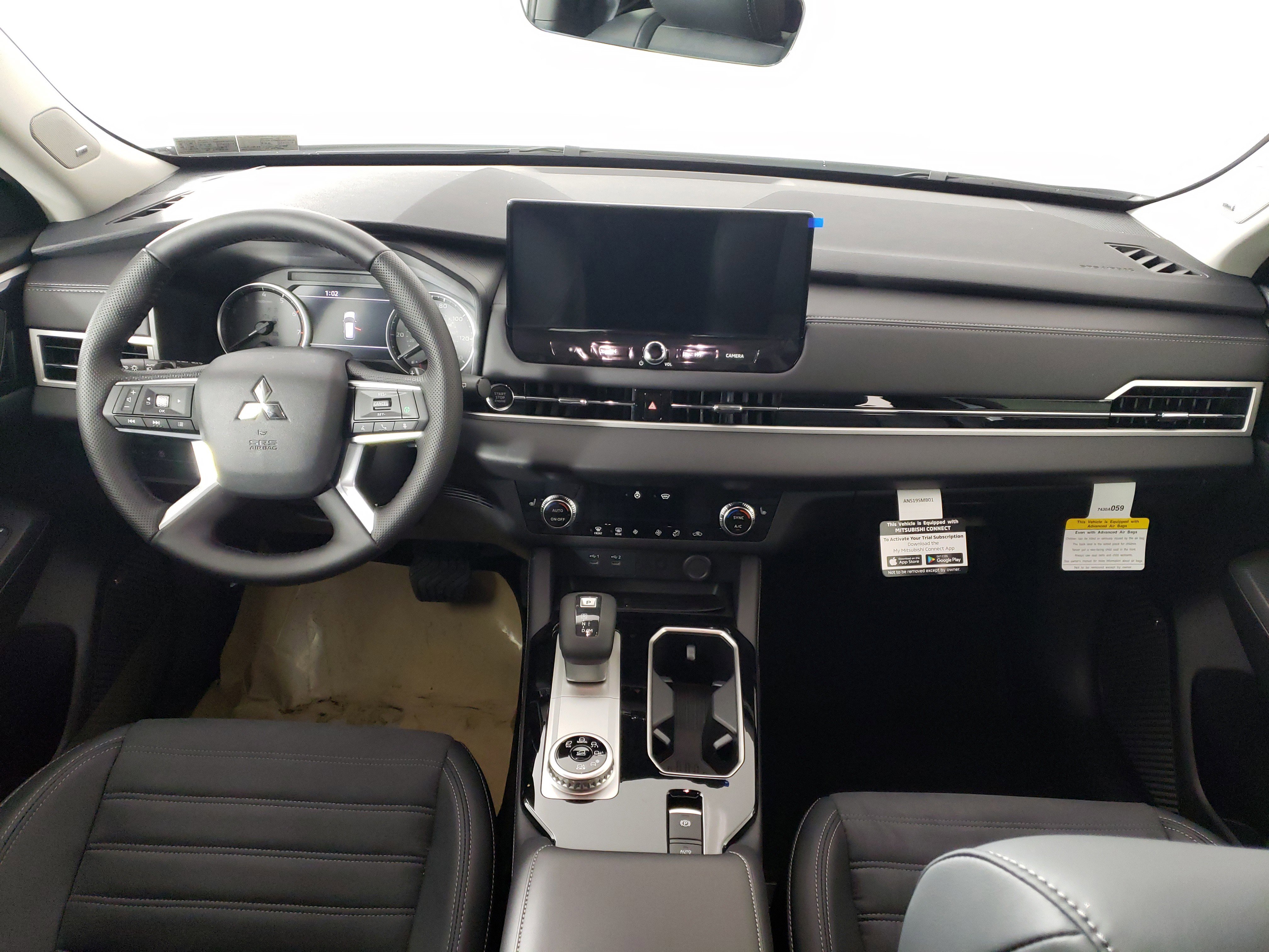 New 2026 Mitsubishi Outlander AWD image 16