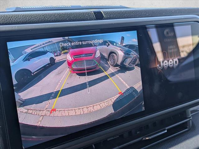 Used 2024 Jeep Wrangler Sport S image 12