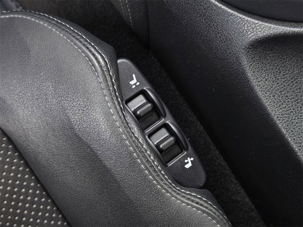 Used 2020 Nissan 370Z Touring Sport image 21