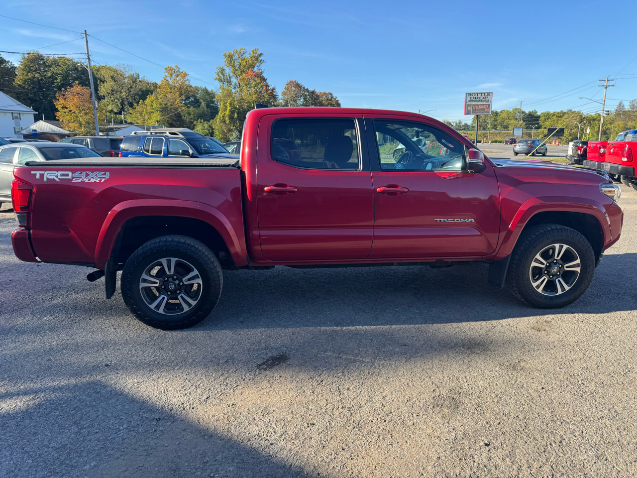 Used 2016 Toyota Tacoma TRD Sport image 8