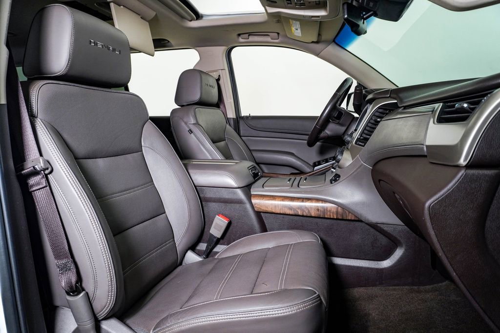 Used 2019 GMC Yukon Denali w/ Denali Ultimate Package image 13
