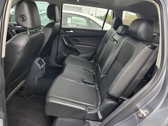 Used 2019 Volkswagen Tiguan SE w/ Panoramic Sunroof Package FWD image 8