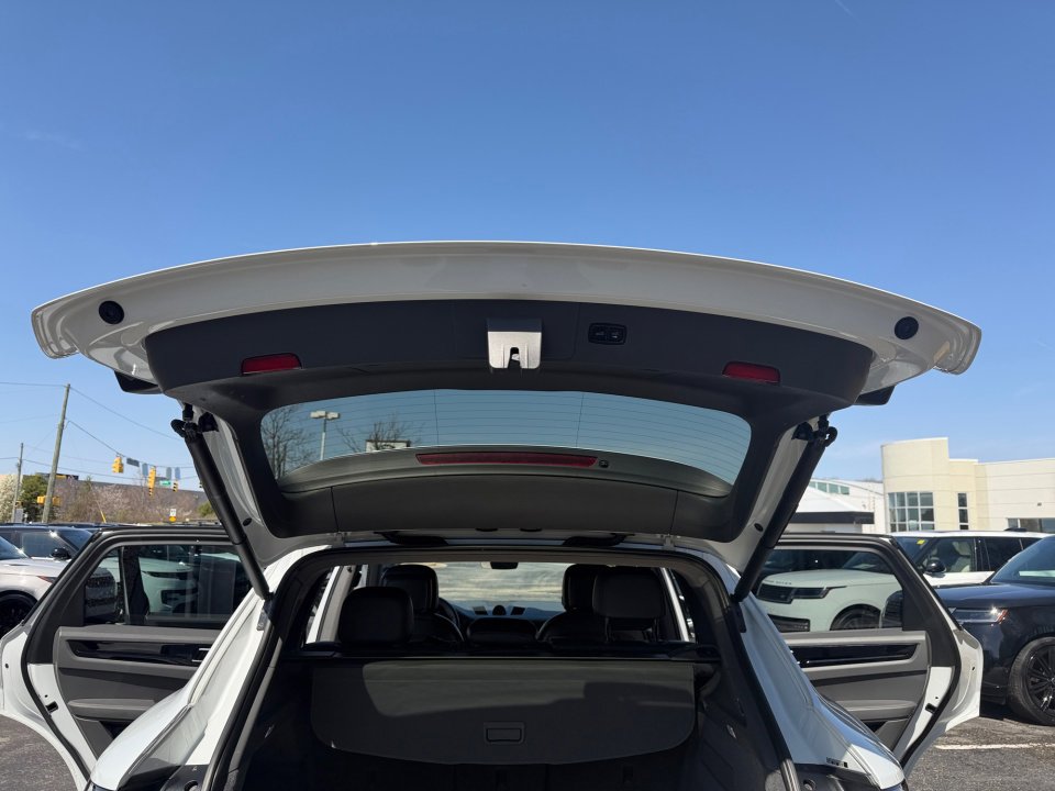 Used 2019 Porsche Cayenne AWD/4WD image 14