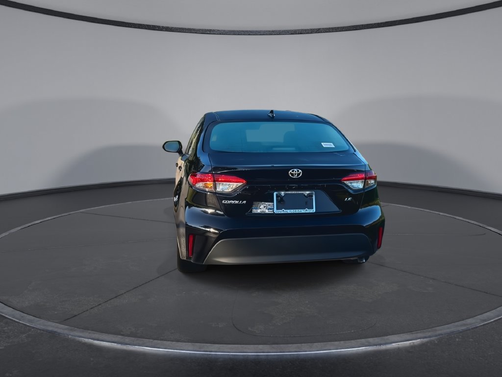 Used 2025 Toyota Corolla LE w/ Convenience Package FWD image 7