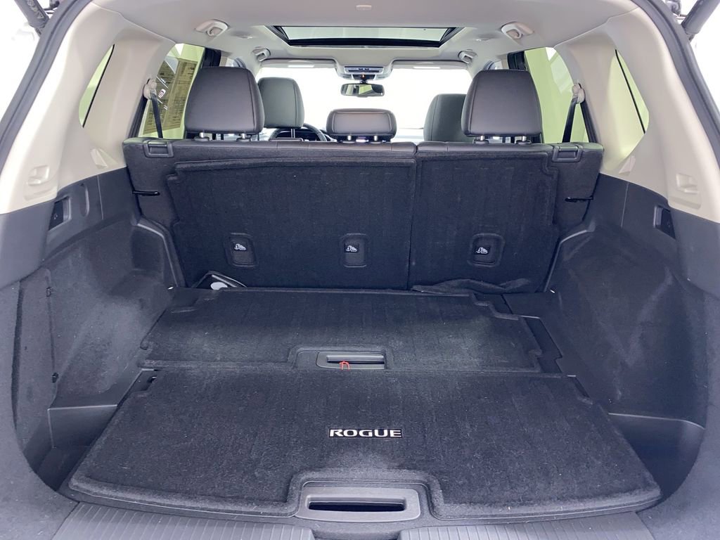 Used 2024 Nissan Rogue Platinum image 21