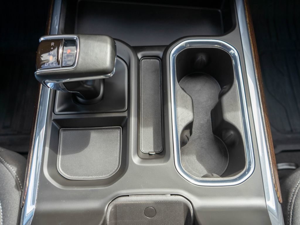 Used 2024 GMC Sierra 1500 Elevation image 27