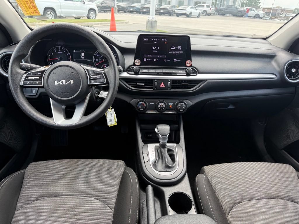 Used 2024 Kia Forte LXS FWD image 9