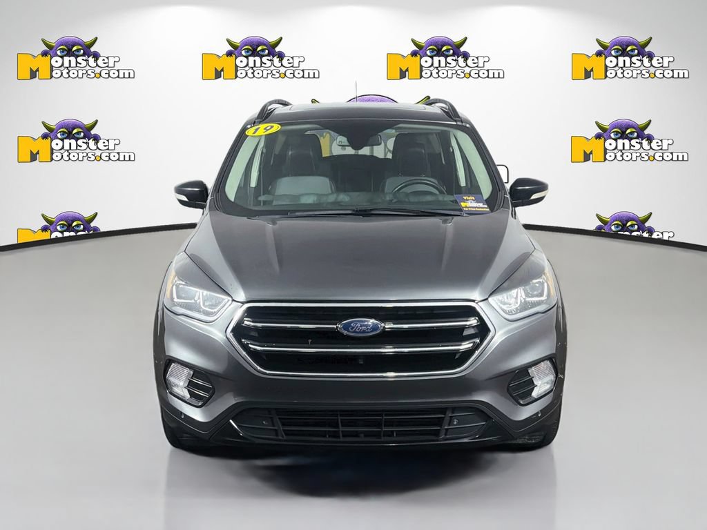 Used 2019 Ford Escape Titanium AWD/4WD image 2