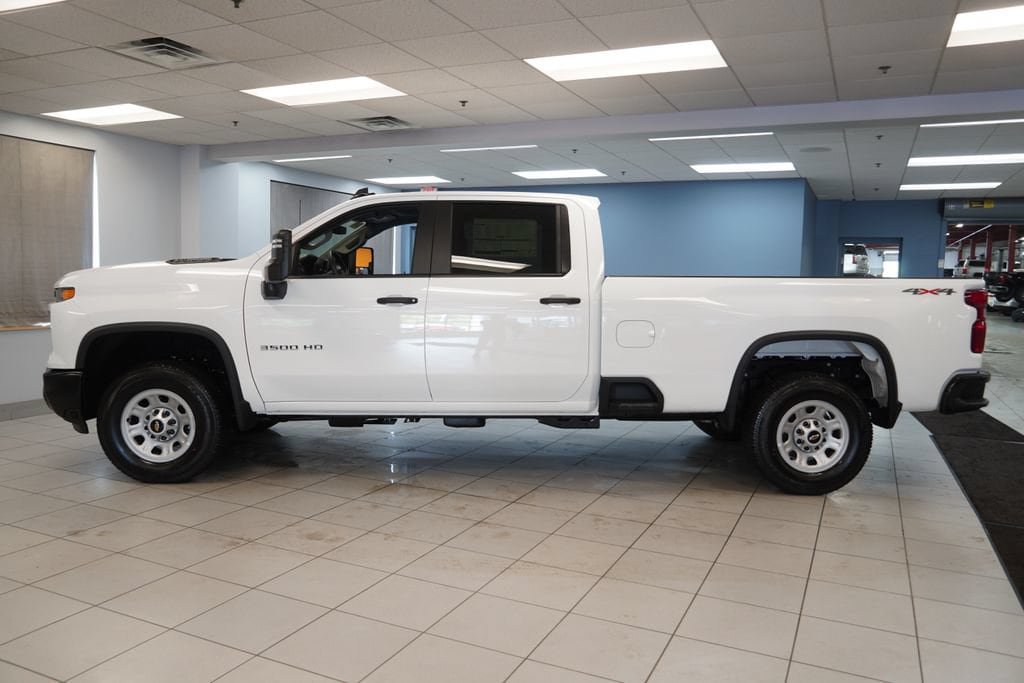 New 2026 Chevrolet Silverado 3500 W/T AWD/4WD image 2