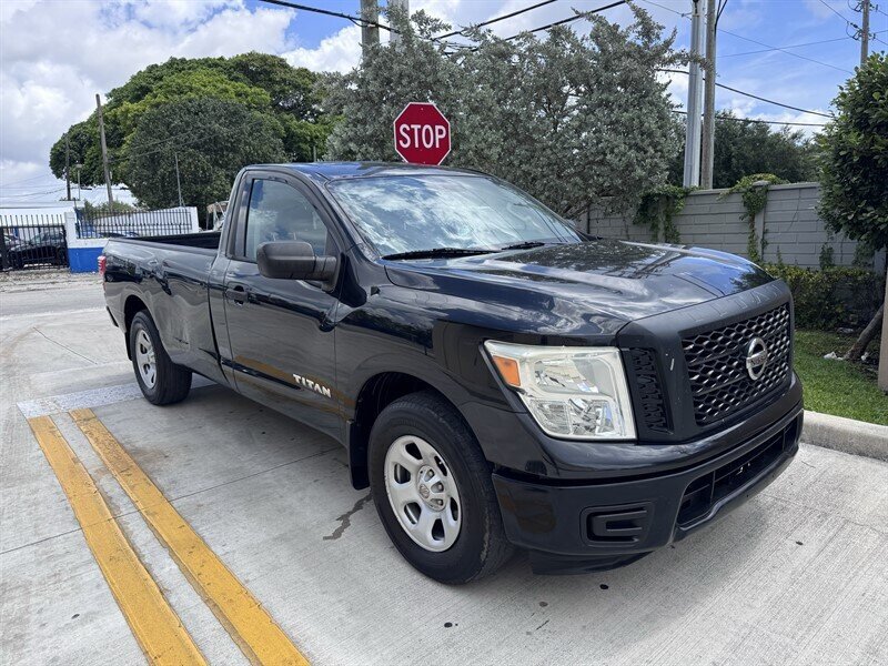 Used 2017 Nissan Titan S RWD image 3