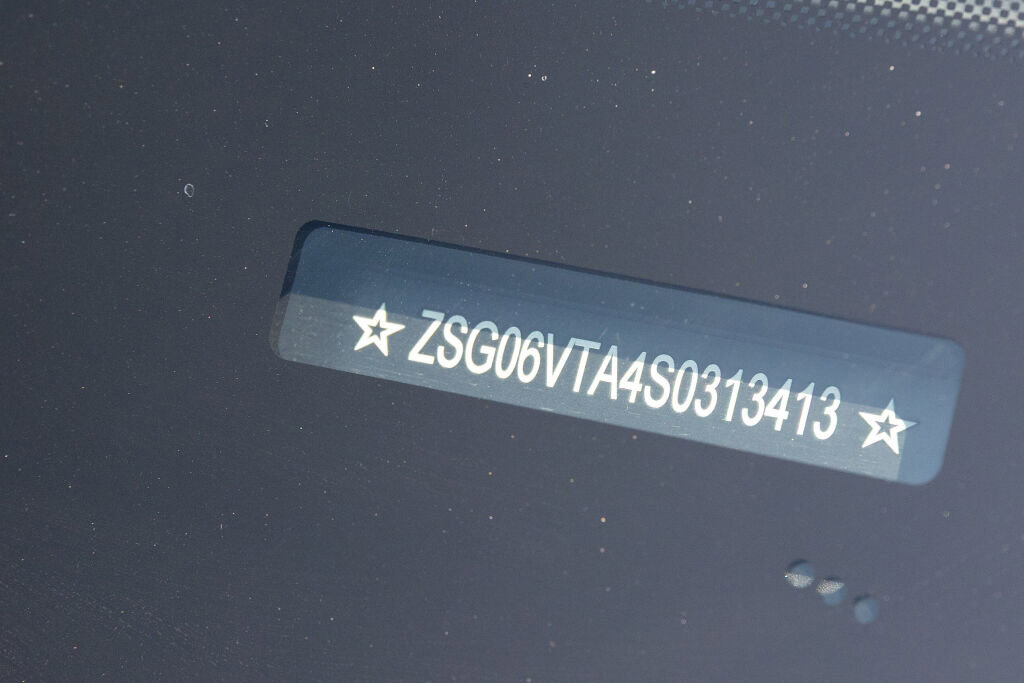 Certified 2025 Ferrari Purosangue image 39