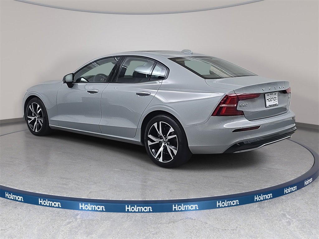 Used 2024 Volvo S60 B5 Core image 4