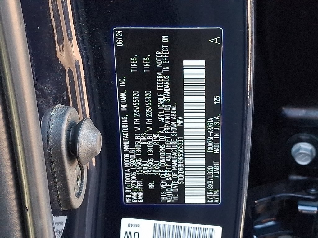Used 2024 Toyota Highlander Limited AWD/4WD image 27