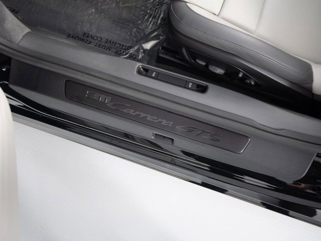 Certified 2026 Porsche 911 Carrera GTS image 22