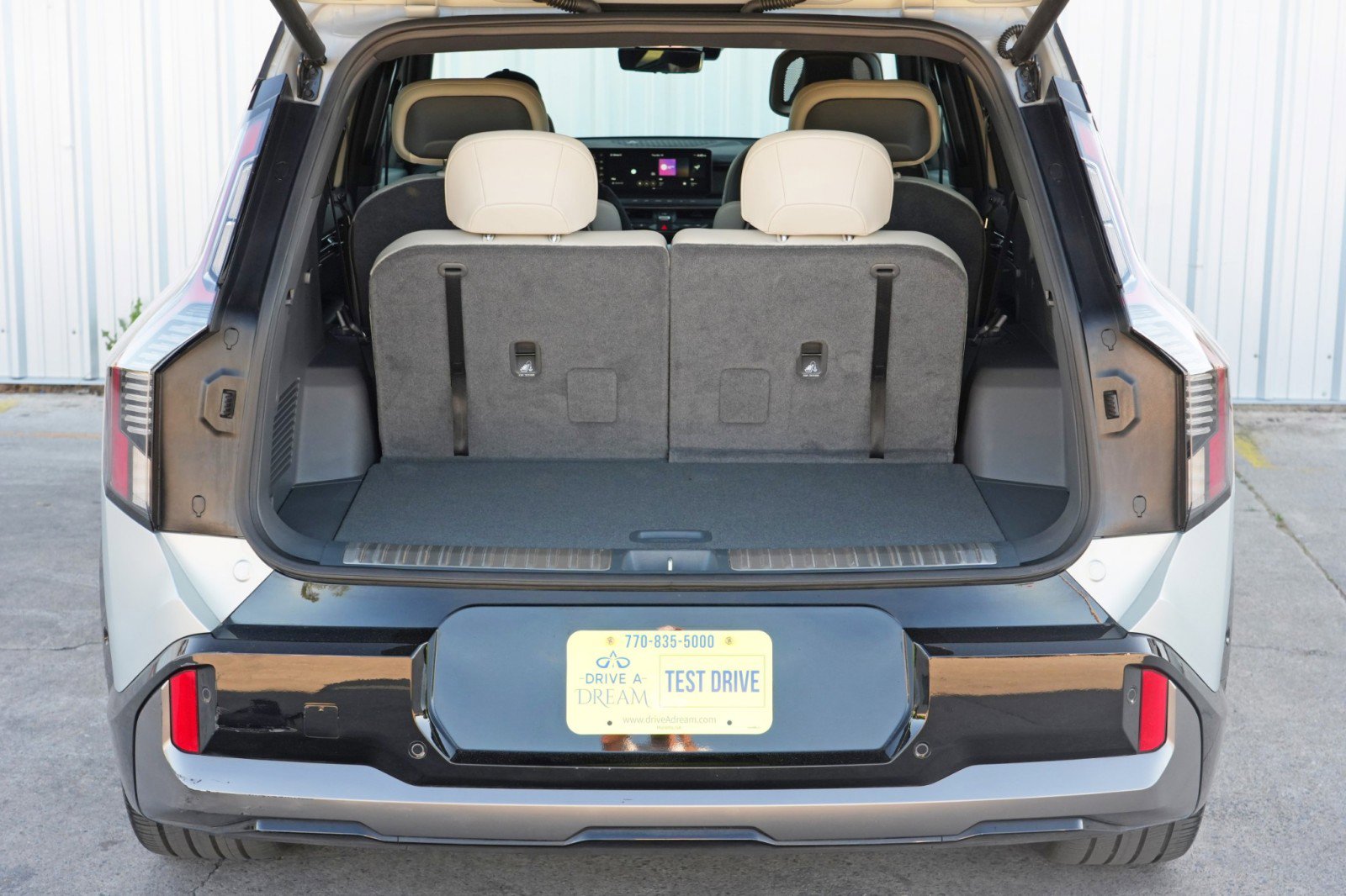 Used 2024 Kia EV9 GT-Line image 10